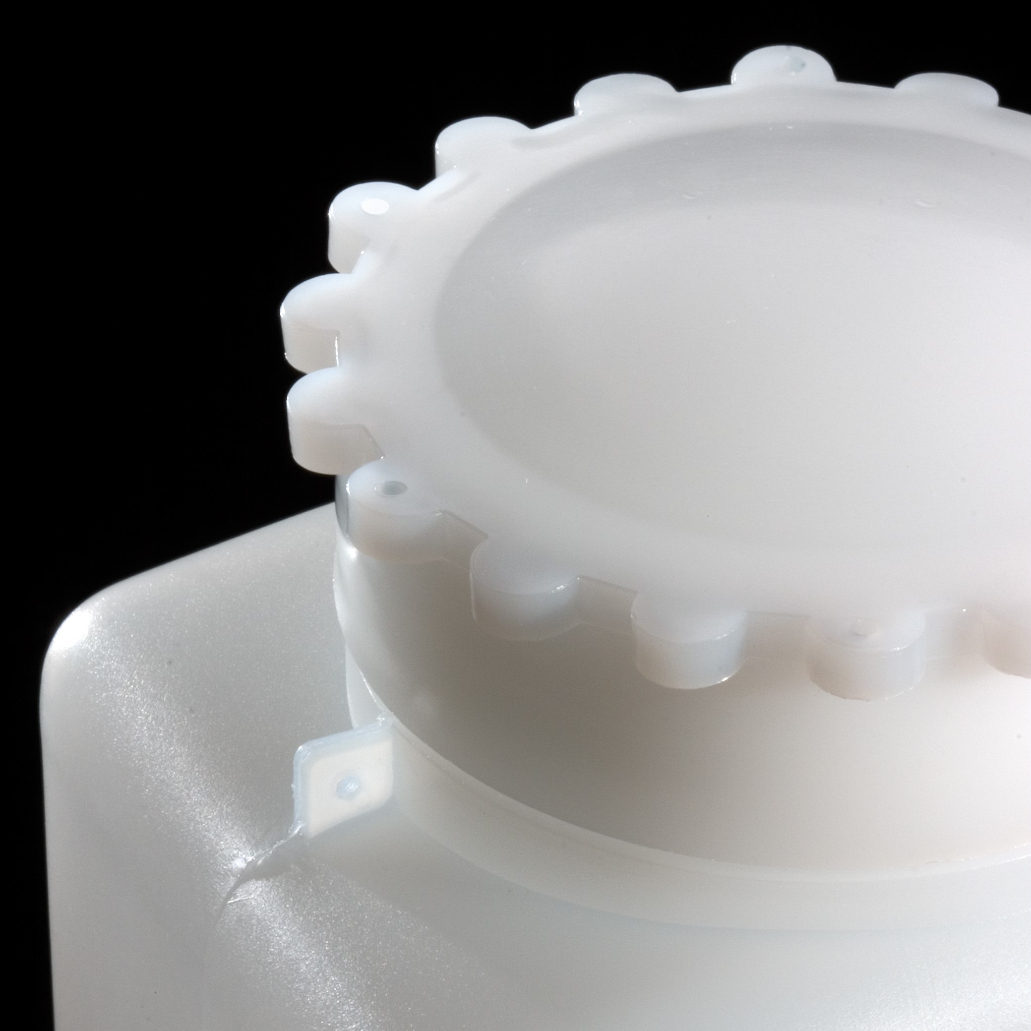 Square bottle HDPE 1000 ml with cap  